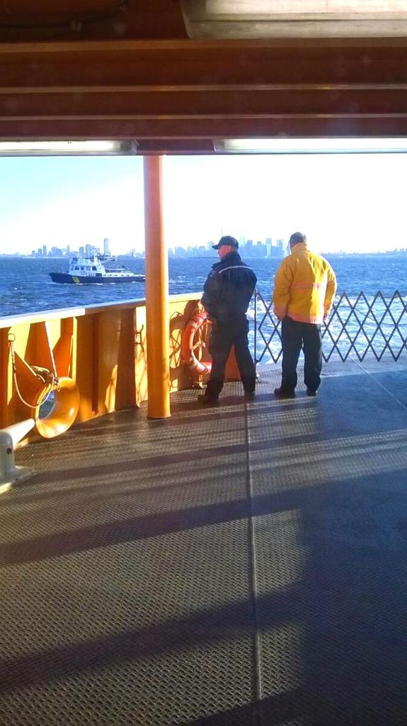 nyscanner's tweet photo. Staten Island: Box8001 at Ferry Terminal Man overboard SI Ferry Aided DOA body recovery in progress @NYPDSpecialops http://t.co/NU6CAMPEOL
