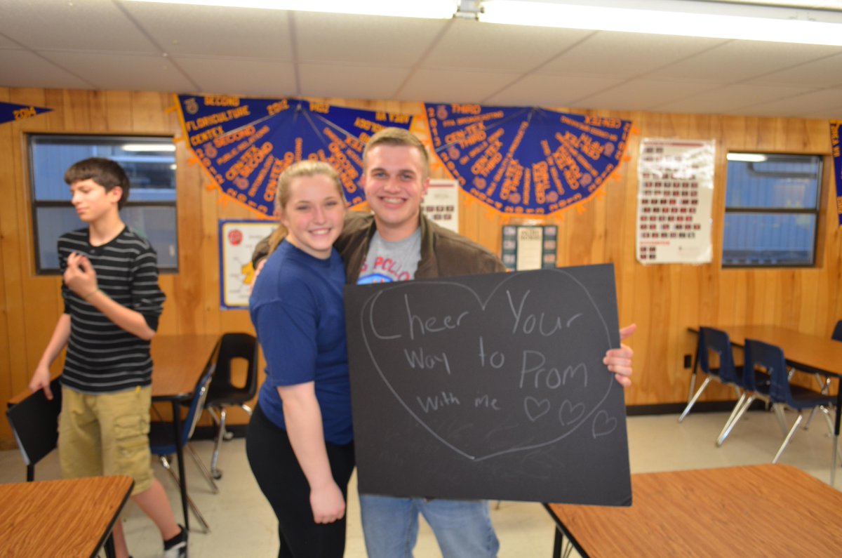 Pville_FFA's tweet photo. #PROMposal at the FFA meeting last night! http://t.co/Goj0SDvTSq