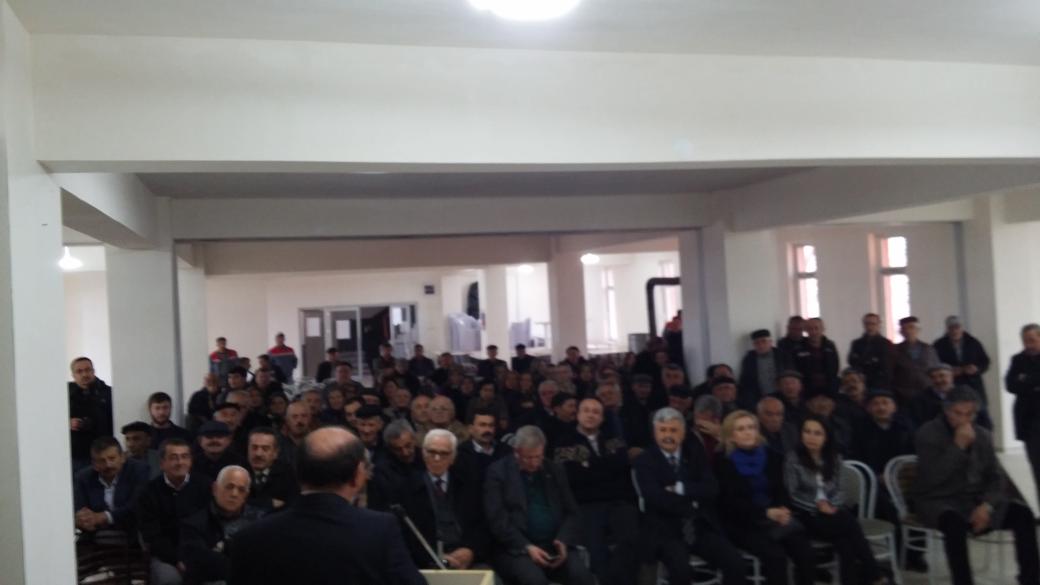 Kıbrıscık ilçemizde aday adayları tanıtım toplantısındayız. Yoğun katılımından dolayı herkese teşekkürler