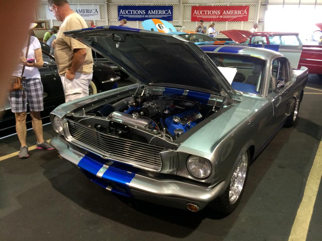 IndyGarage's tweet photo. #TBT to The Auburn Auctions in Auburn Indiana! 
#classic http://t.co/nbjM2SDSVA