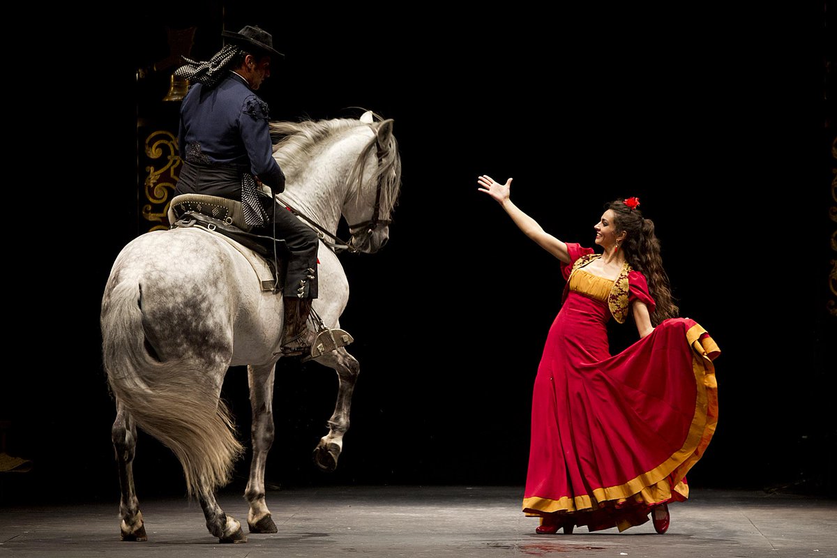 Aquí tenéis fotos de <a href="/carmentavora/">Carmen de S.Tavora</a>, montaje de Salvador Távora protagonizado este martes por su nieta <a href="/tavorabailaora/">María Távora</a>