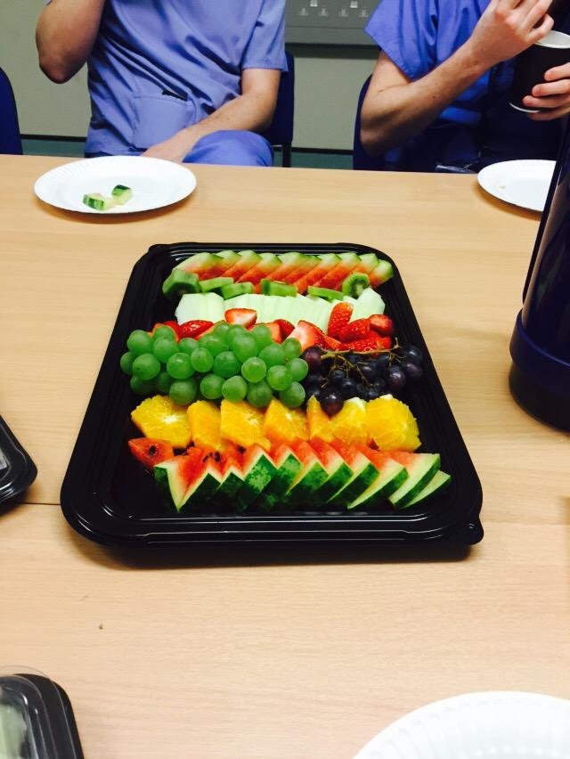 lyncorry's tweet image. #endolive the healthy lunch of team Glasgow - why our patients don't have varices ?!