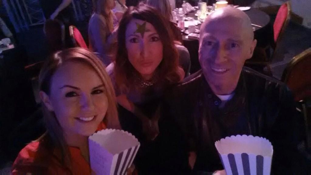 KatieJaneAllen_'s tweet photo. Selfie stick lols with @RoCkInFaShIoN & @IanGalvin @Oasis_Ireland @OasisFashion #LightsCameraOasis #PopcornTime http://t.co/auXcZxStae
