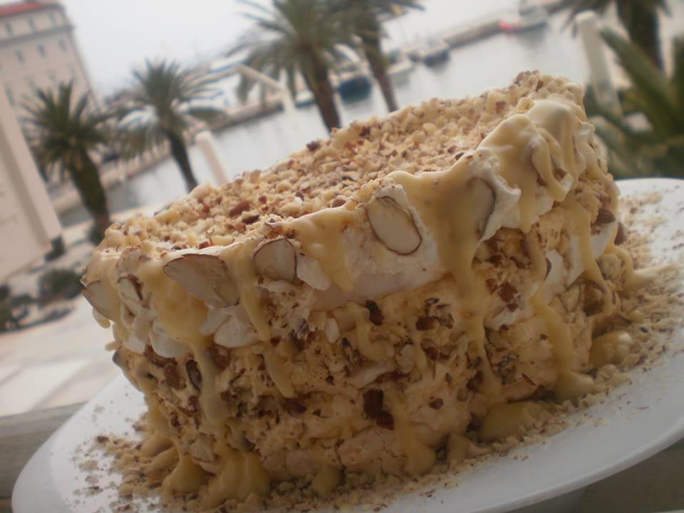 SOSkitchen_'s tweet image. fluffy cake
...facebook.com/sosukuhinji/po…