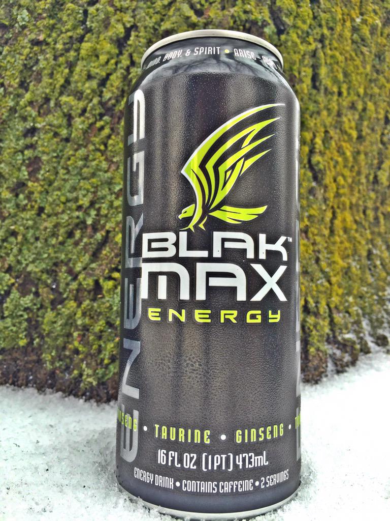 blakmaxenergy's tweet photo. #tbt Snow in the first week of March. It's for the birds. Cheers to Spring and 70 degree weather! #BlakMax http://t.co/oi3YqsnSZl