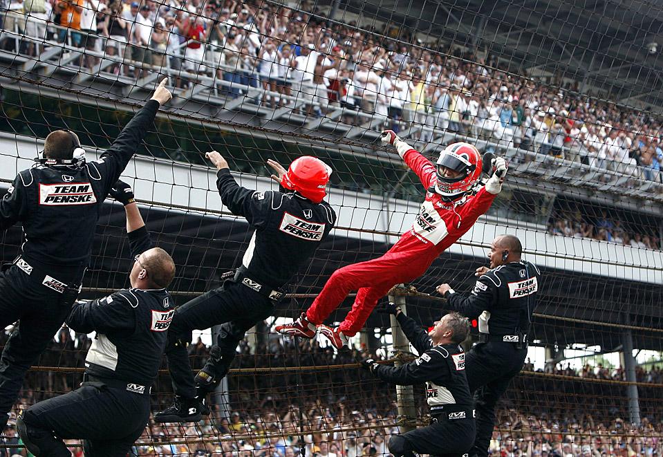 #TBT <a href="/h3lio/">Helio Castroneves</a> climbs the fence after winning the 2009 #Indy500 for <a href="/Team_Penske/">Team Penske</a>