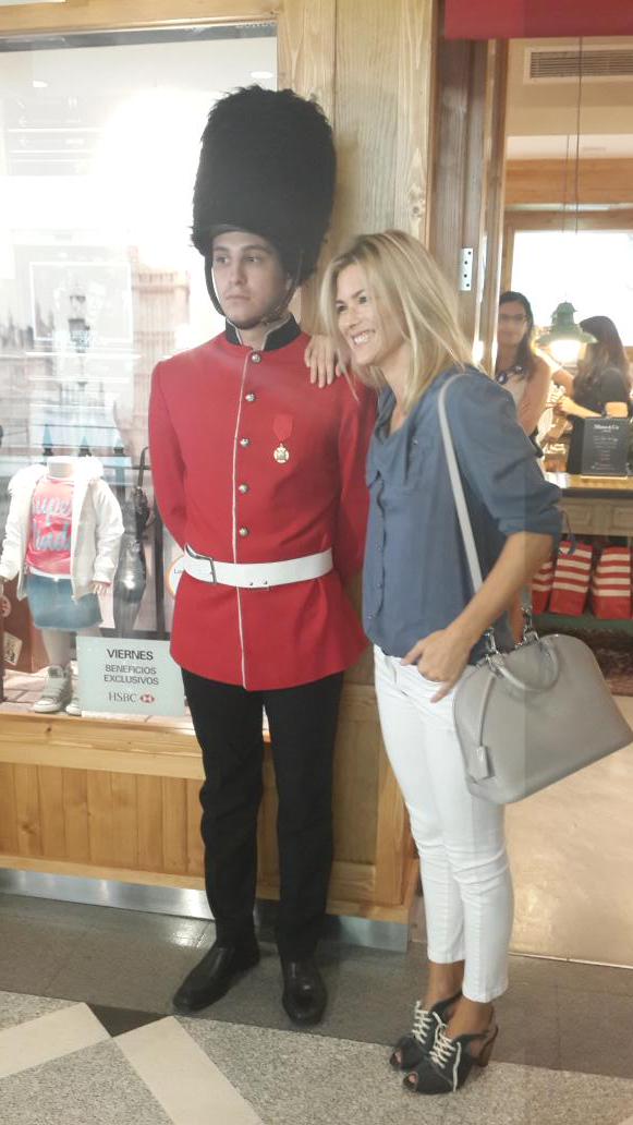 MimoandCo's tweet photo. #mimoandco #muyalcorta #britishstyle
Lindas visitas.... http://t.co/mnkkBEl9Xr