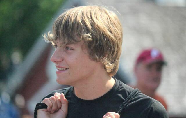 cutiesprep's tweet image. "This nerd"