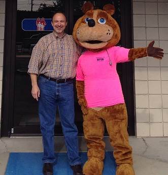 AMCareSource's tweet image. #ThrowbackThursday to our AL locations mascot Boo Boo Bear pictured with Dr. Jason Junkins! bit.ly/1wA11Cf