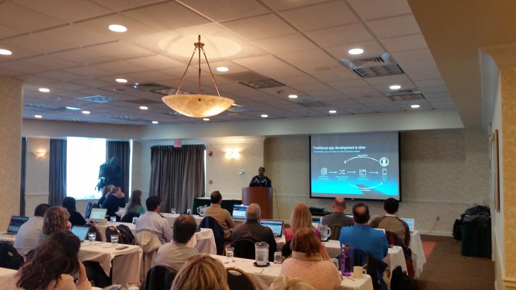 JustAGirlyGeek's tweet image. Great turnout for the joint CT #Salesforce Developer Group and Hartford User Group #LightingDevWeek!