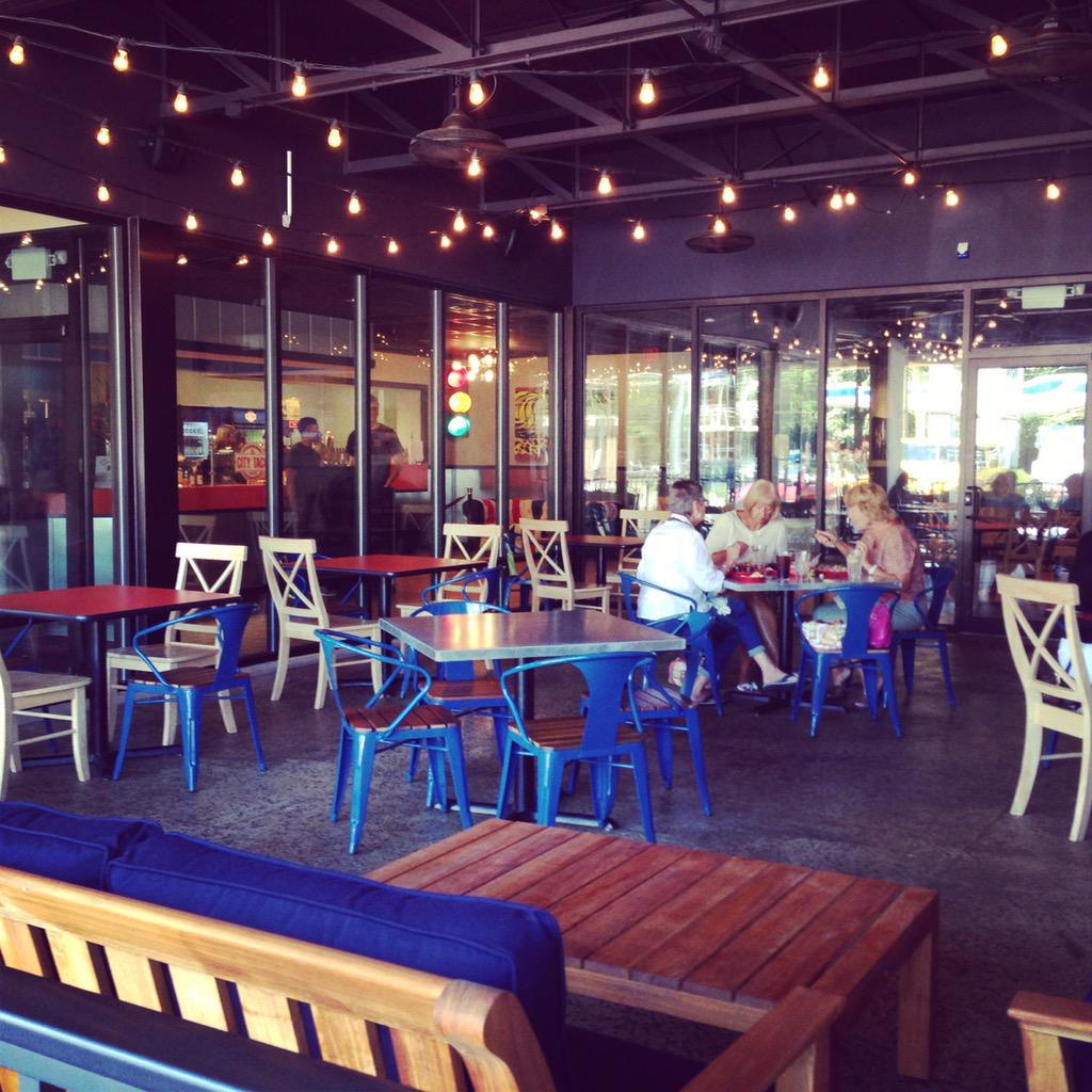 CityTaco's tweet photo. This could be us but you playin' #patioweather #2dollardrafts http://t.co/6WiCFVdeCG