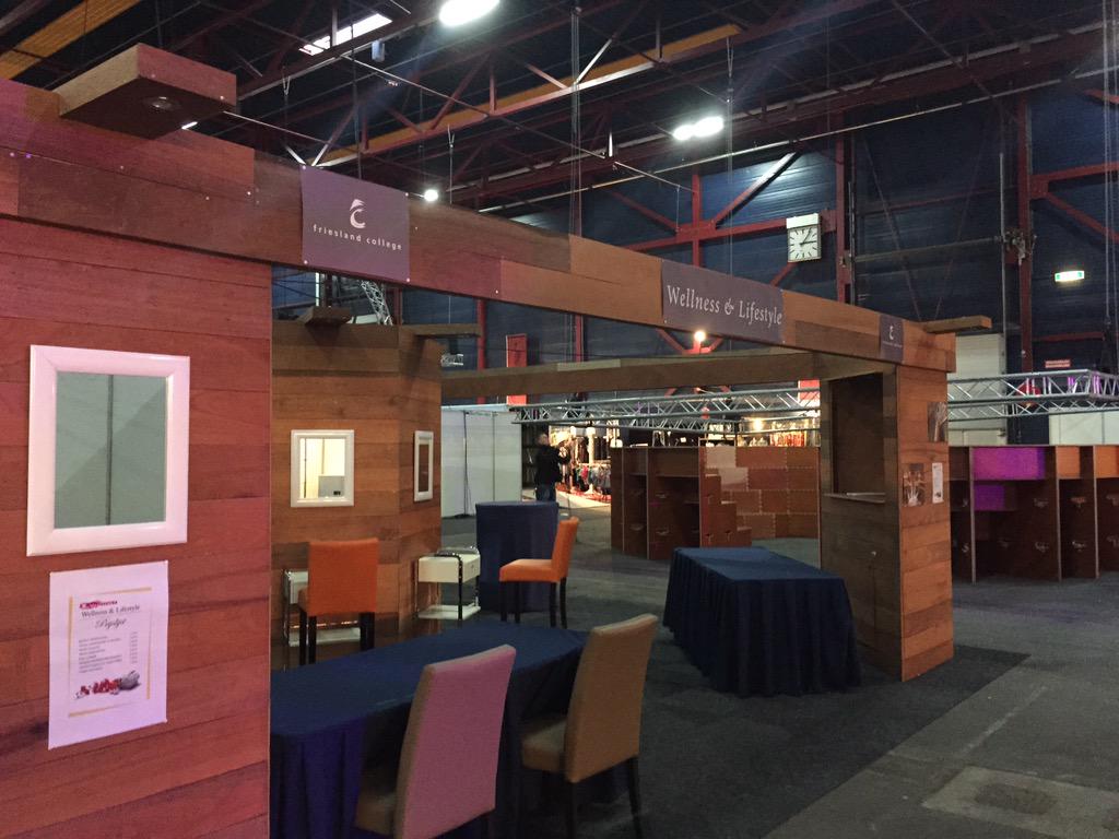 wellnessfc's tweet photo. We zijn er klaar voor! @VrouwBeurs http://t.co/mUv64XroPX