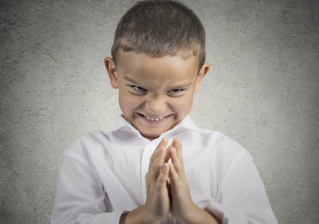 Saludify's tweet photo. How to prevent narcissistic children http://t.co/JYmp36laZo http://t.co/TE7gqcSc15