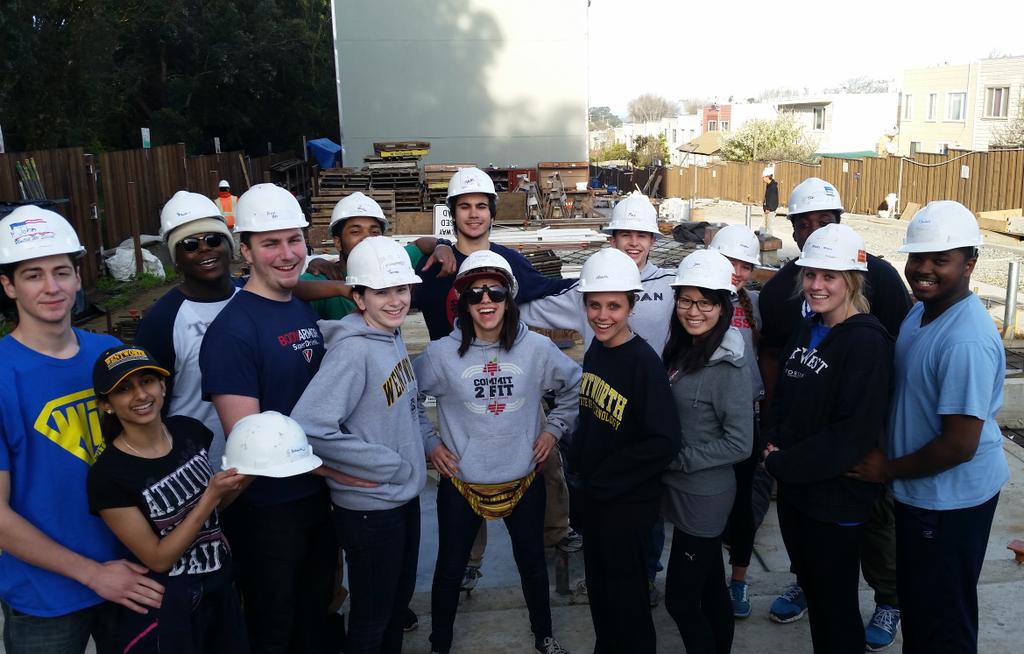 chengzhiyu's tweet photo. #ASBProm!Back w/ @HabitatGSF today! @wentworthinst @WITNews @CLPWentworth @DeanWenner #CommunityService #witasb2015 http://t.co/H060gsDfq4