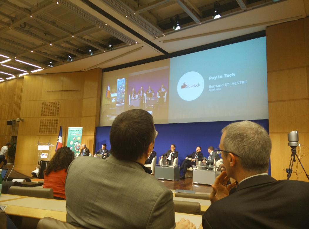 adrien_jeanneau's tweet image. #CSC15 Système cashless (des bracelets avec nfc pour l&apos;événementiel)