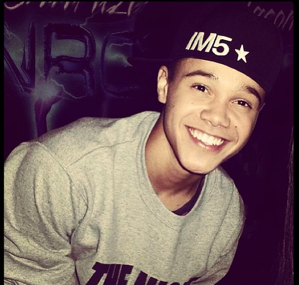 JoniVaughns's tweet photo. It's going 2 be a beautiful day! High 89 but who needs that when u have this smile to brighten up your day. @DanaIM5 http://t.co/40KuzRhYTb