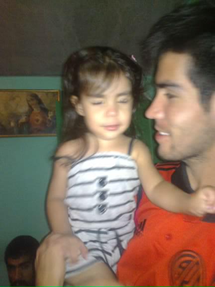 Ruben110099's tweet photo. Creo que con una palabra puedo desir mil cosas.. Con mi sobrina te amo leila. http://t.co/L5c5Y6itwr
