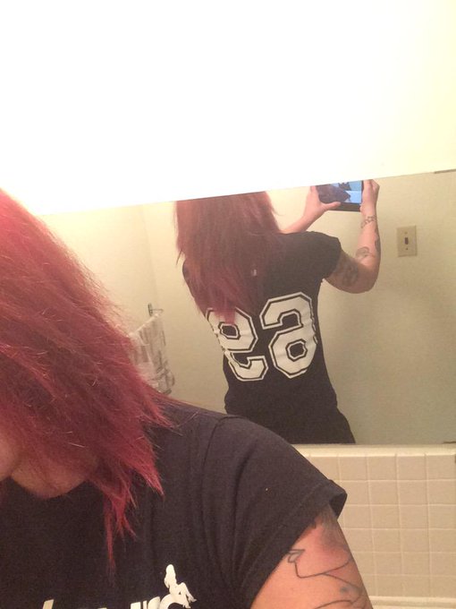 Parce qu'on aime tous le 69  Because we all love 69 😉 http://t.co/cdRdknhYId