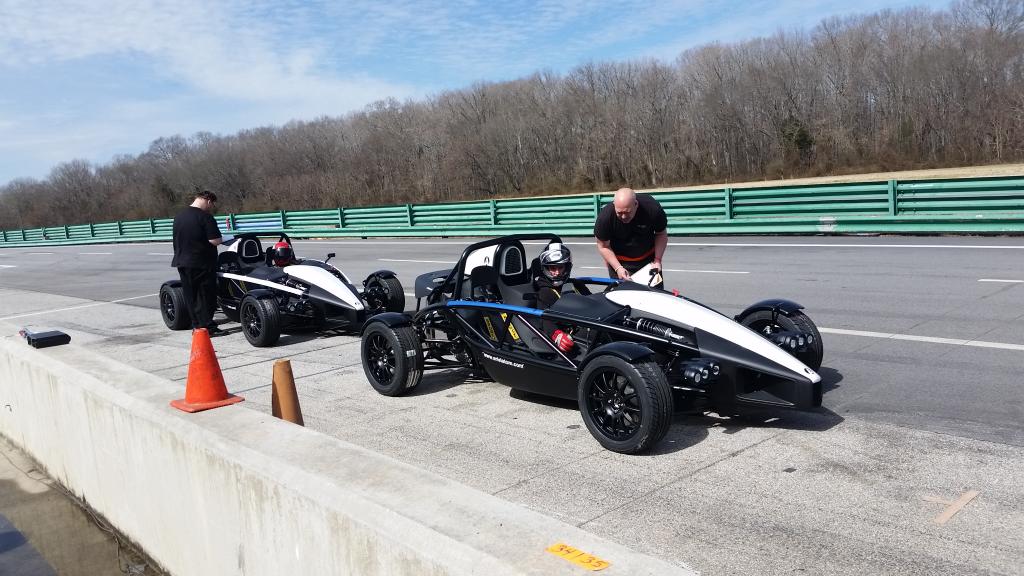 TMIAutoTech's tweet photo. Shaking down a couple of new 2015 #ArielAtoms @VIRNow http://t.co/2KpgrmrGOa