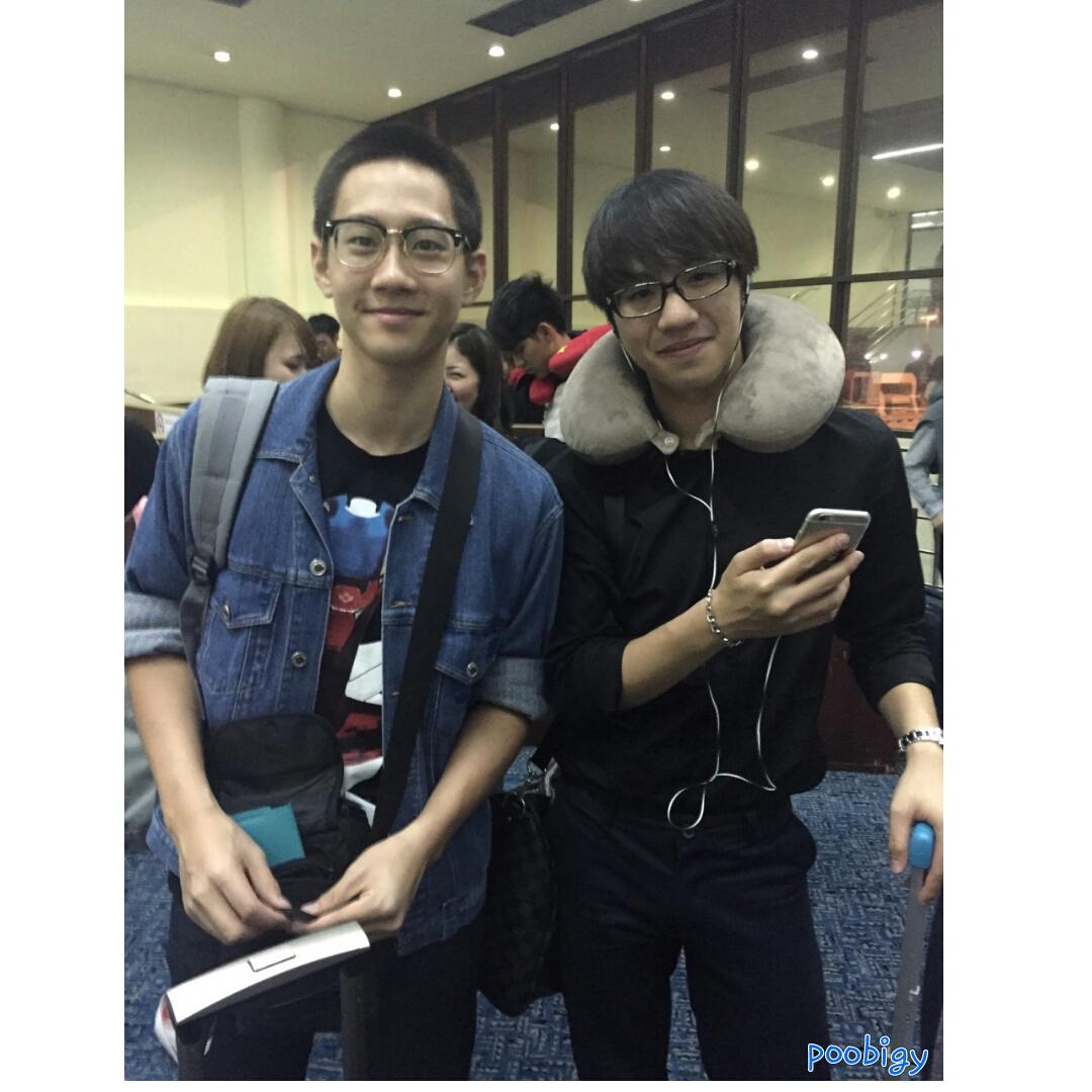 น้องถ่ายมาฝาก วว กต ตอนอยู่ในเกทเตรียมตัวขึ้นเครื่อง #lovesicktheseries