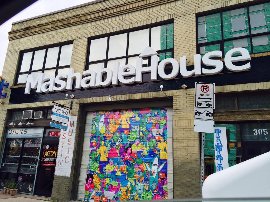 mandydugan's tweet image. I spy @mashable. #SXSW2015 #SXSW