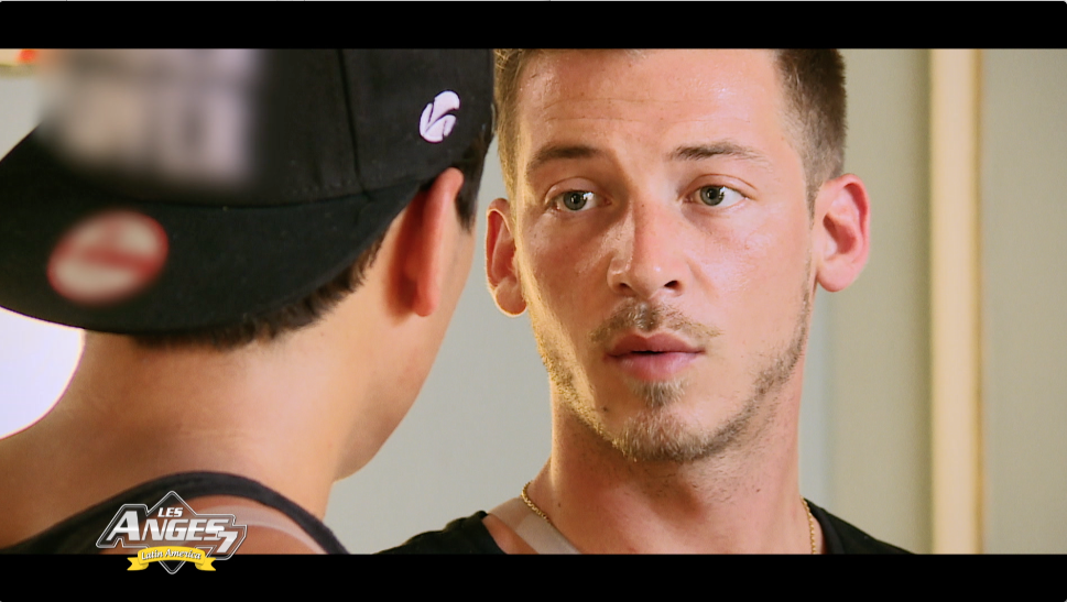 LesAngesTV's tweet photo. #Micha va –t-il être à la hauteur pour son rendez-vous pro ? #LesAnges7 http://t.co/2UN3825vGB