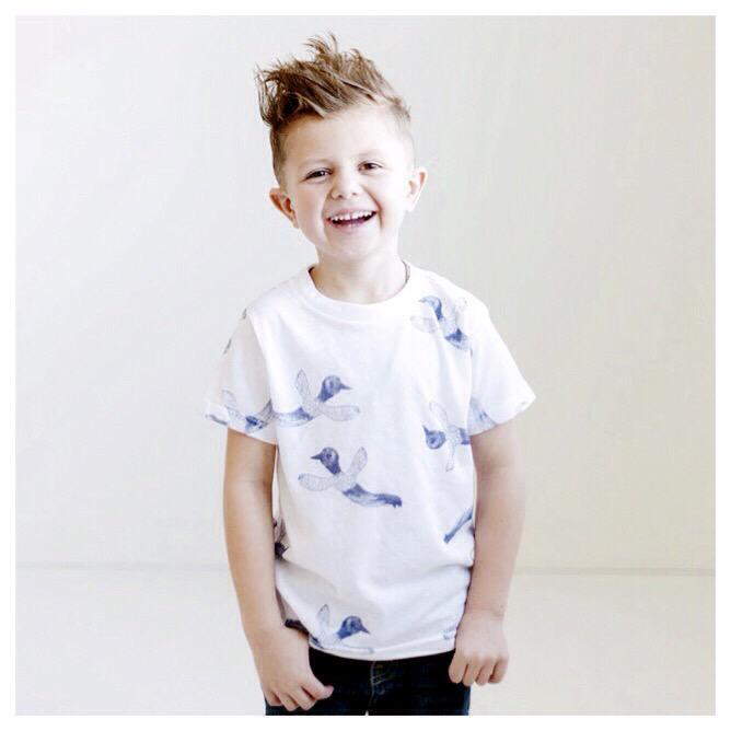 Its feeling like Spring today! I can actually FEEL the sun, and our DREAMBIRD tee is headed to the park #kidsfashion