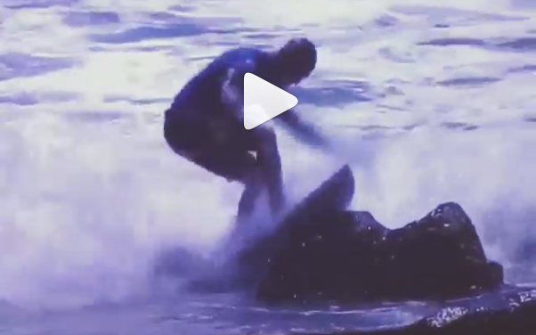 Surfer Fred Patacchia unveils new board-breaking technique at Quik Pro Gold Coast.
grnd.tv/JU969E