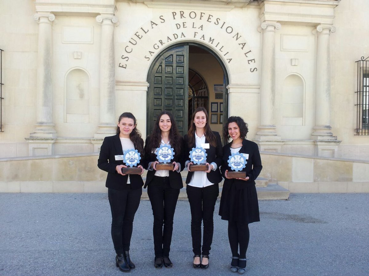 deusto's tweet photo. .@Deusto gana la IX Liga #Unijes de debate San Francisco Javier http://t.co/tBKB9wnscR Zorionak equipo! http://t.co/cO7SoJmD4g