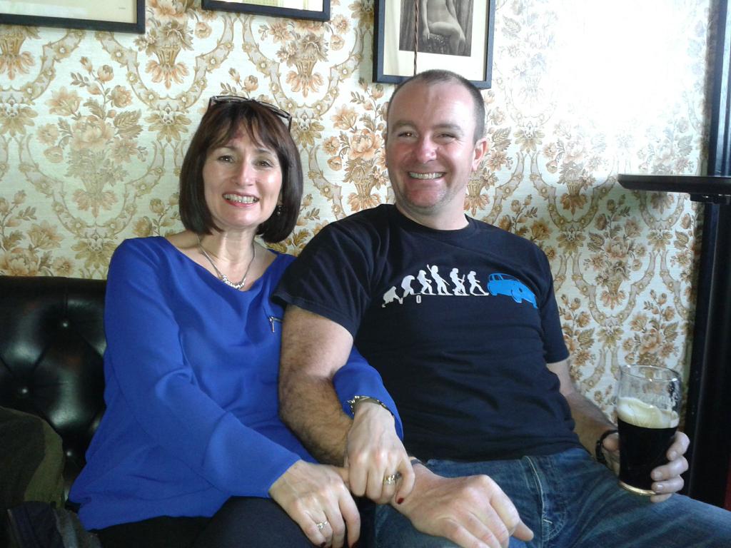 armstrongd65's tweet photo. Happy 50th Birthday to my brother in law and great friend @seanpbeat enjoy your apres ski old boy!
#Fufty http://t.co/eVHxMbYuvO