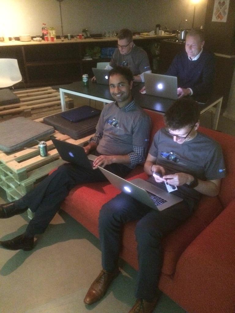 JHMSchwarzer's tweet image. Hands-on #Salesforce #Lightning session. Watch out: developers at work! #golightningfast