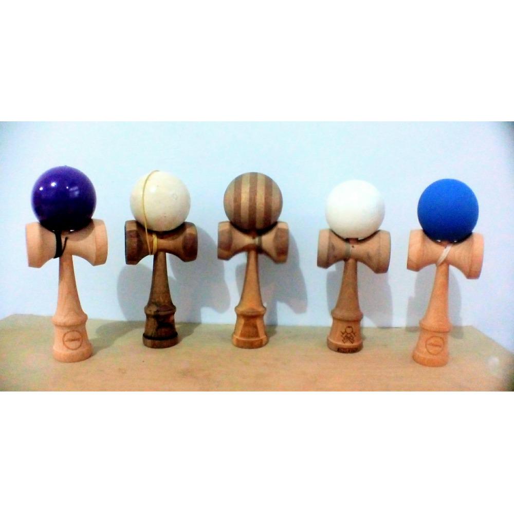 Isasuka's tweet photo. Now playing kendama :-) http://t.co/TVlkmXeeAr