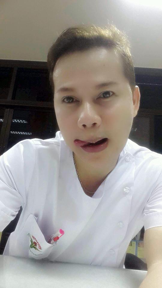 kawinklab's tweet photo. ออกเวรล่ะ กลับห้องอาบน้ำนอนดีกว่า http://t.co/Q3yOYeIsKU