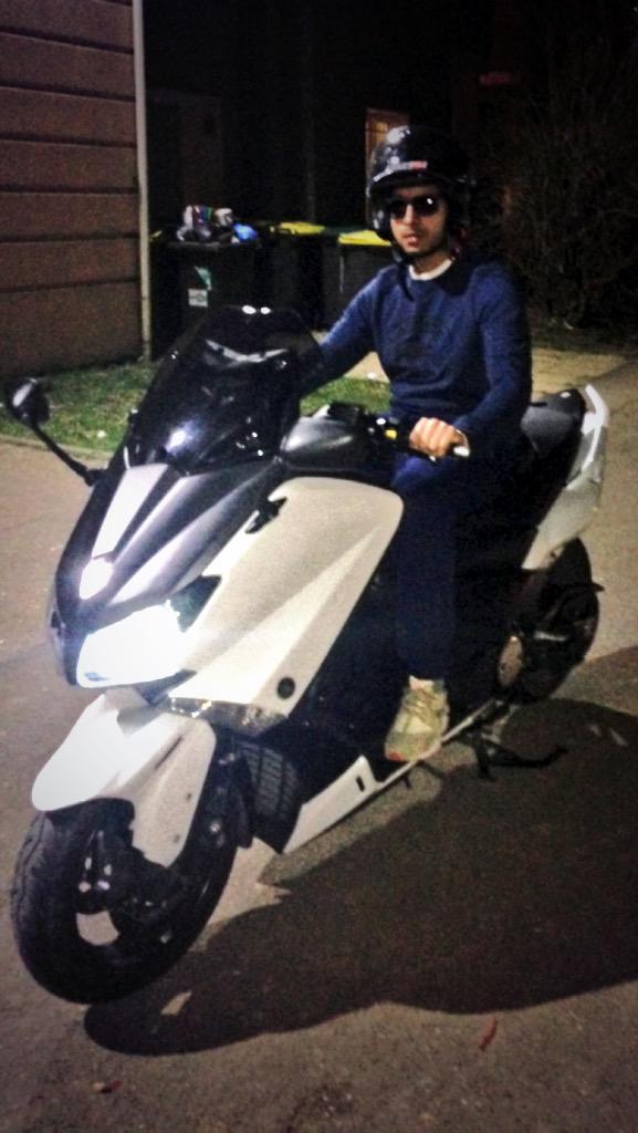 MomoTurfuu's tweet photo. On peut te faire Max-T 💨💨🔫 http://t.co/a6QZJJajhY