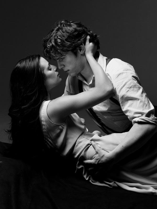 jt_groff's tweet photo. @leahgwendolyn  my sexy gf and I. http://t.co/xTTQXhr6qE