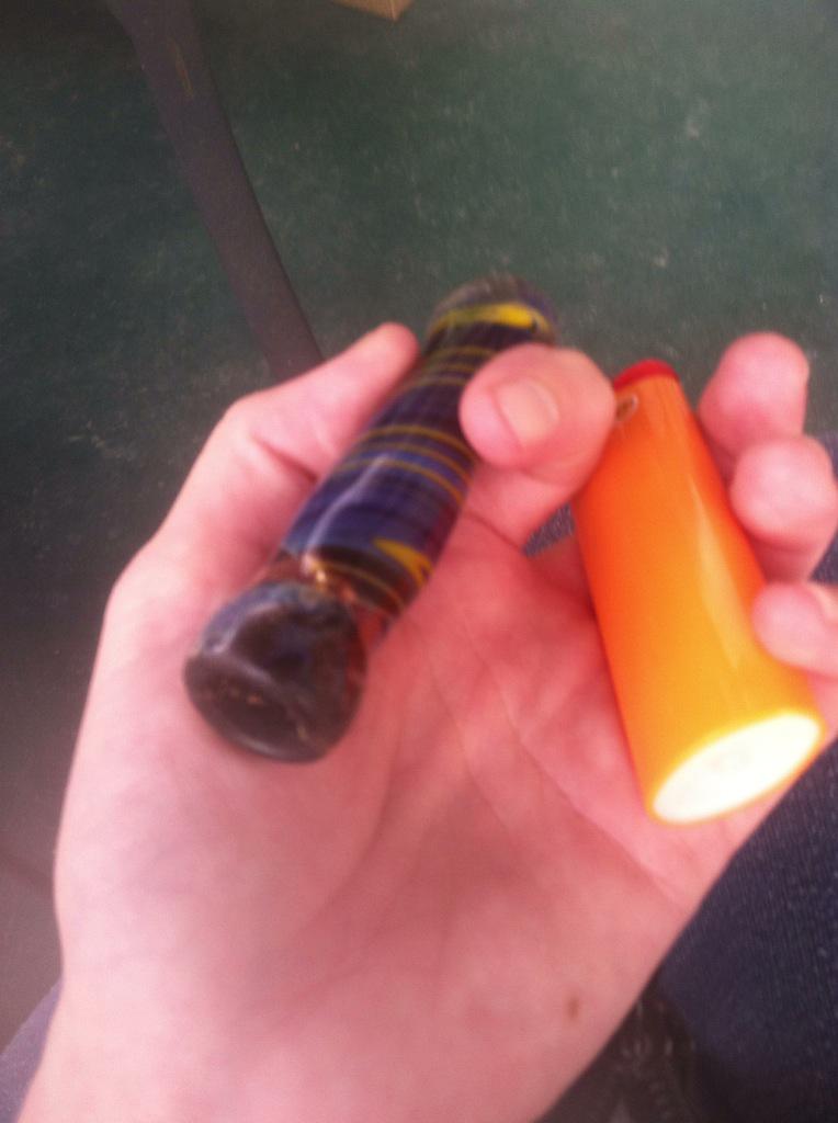 Msss_Behave's tweet photo. #GetAmplified #smokinghotthursday #stonernation http://t.co/r7l2lcqvfG http://t.co/PjJ25sRcIn