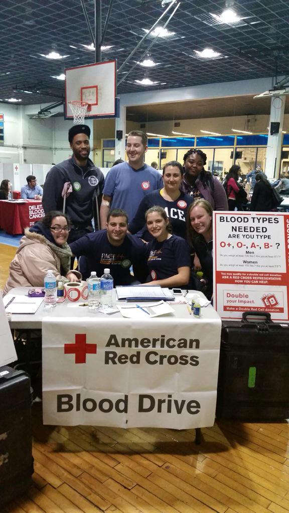 PaceLHHPA's tweet photo. What a great looking group of volunteers! Come give blood and say hi to Pace's very own PA program! #giveblood http://t.co/pfMpAYLzKS