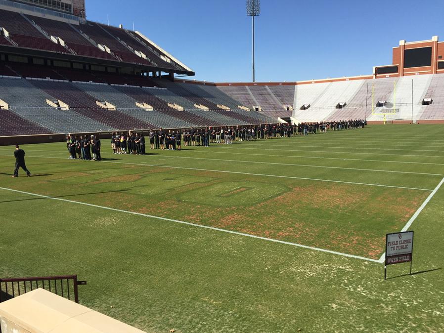 Jericka Duncan on Twitter: "OU football team wears all black and