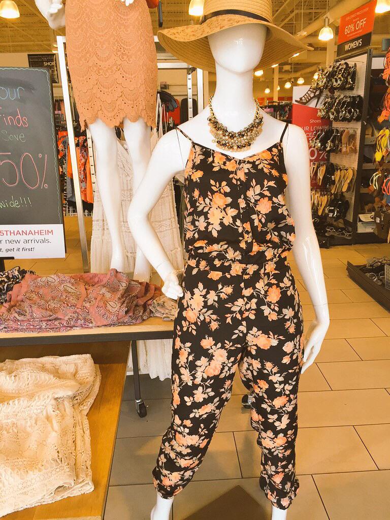 OFF5THAnaheim's tweet photo. Florals and dresses just off the truck! Only 40% with your Fashion Finds coupon! We love Spring! #Anaheim #fashion http://t.co/PoVjEXpfYB