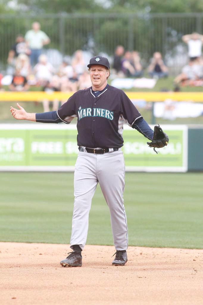 BaseballBros's tweet image. Game 1 is in the books #FerrellTakesTheField