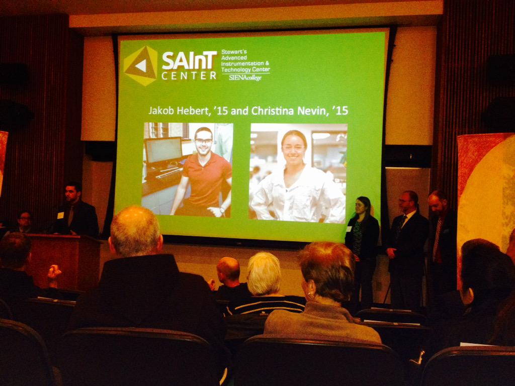 SupportSiena's tweet image. A few Siena students showing their appreciation of the SAInT center!