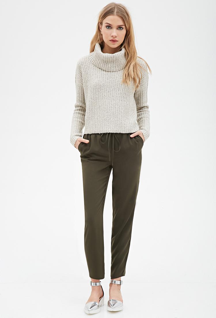 Forever21's tweet photo. The must-have hue in this season's top styles. http://t.co/zPiGYxBVQc  #GoodLuckGreen http://t.co/NkEqr9Zx0X