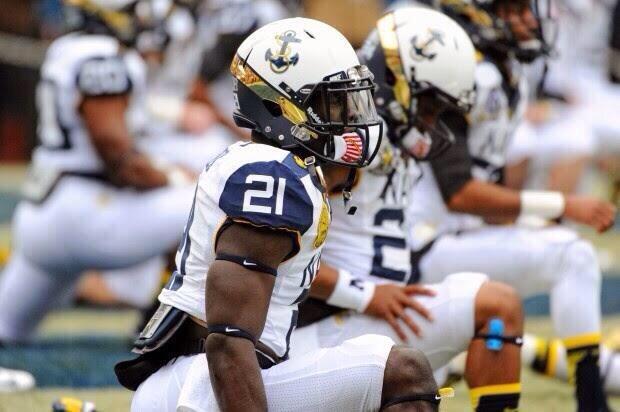 Navy football uniforms 😍👌