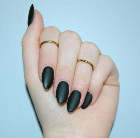 BlackStars_13's tweet photo. Bad news: the Aphrodite cabin did my nails. The good news: they at least did them in black. http://t.co/EVbMtWcYLa