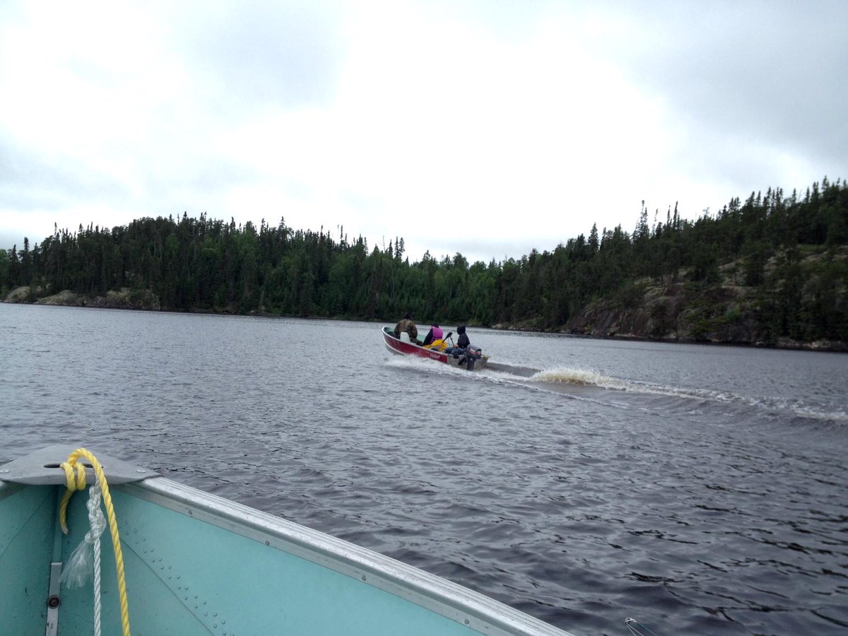 Take_Me_Fishing's tweet image. What is best type of boat for a very #firstboat? ht.ly/KdBsQ