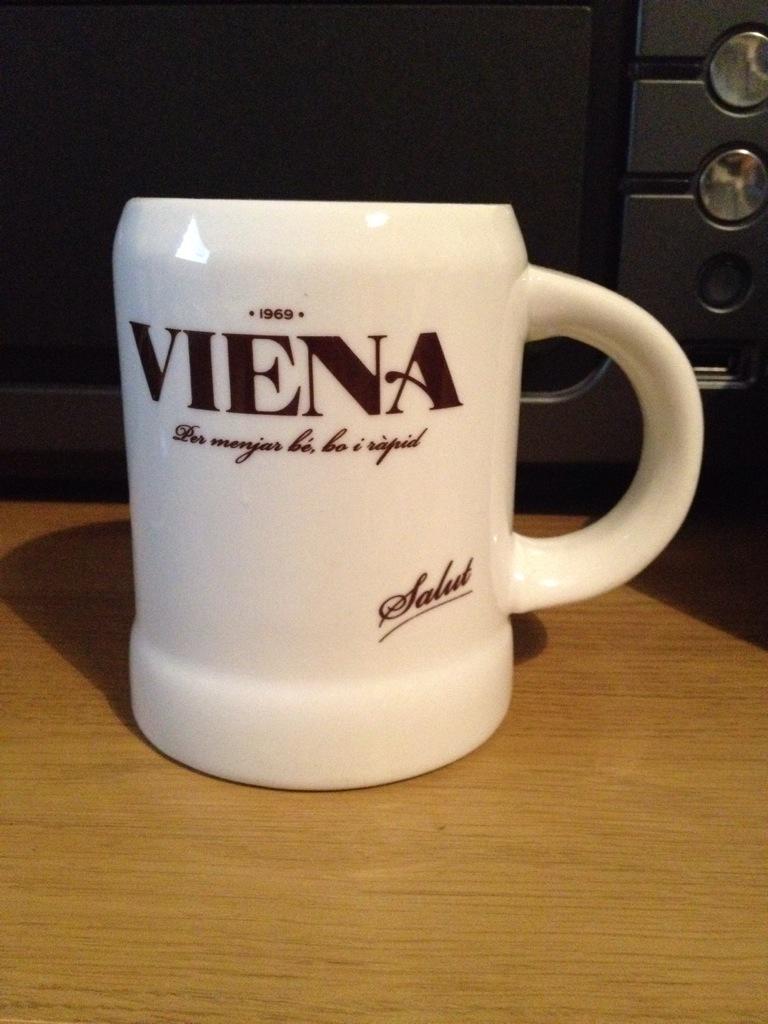 RobStone19's tweet image. It's nearly time people. Who's ready with their mugs? #BarcaBuddies