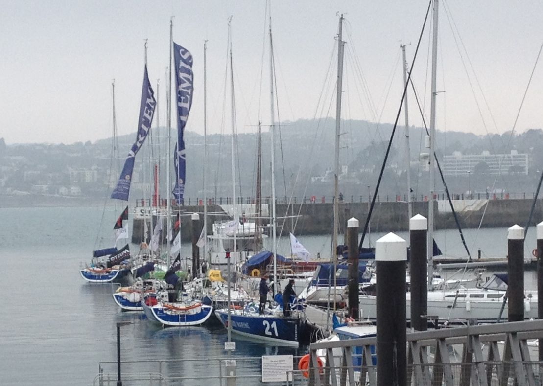 TQHeraldExpress's tweet image. There are racing yachts in Torquay harbour this evening. Here's why ow.ly/KfBXz @LaSolitaire2015