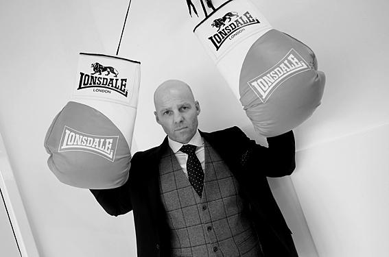 SteveParkin9's tweet photo. #BoxingLegend #SugarRayLeonard opens #Powgym #Sheffield
with @@26RLR @the opening http://t.co/hvRMUQjNCU