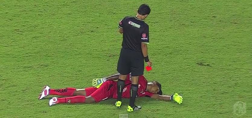 FutballTweets's tweet photo. Ecuador goalkeeper "played dead" to avoid a red card but It didn't work! http://t.co/1zm0RsAazz
