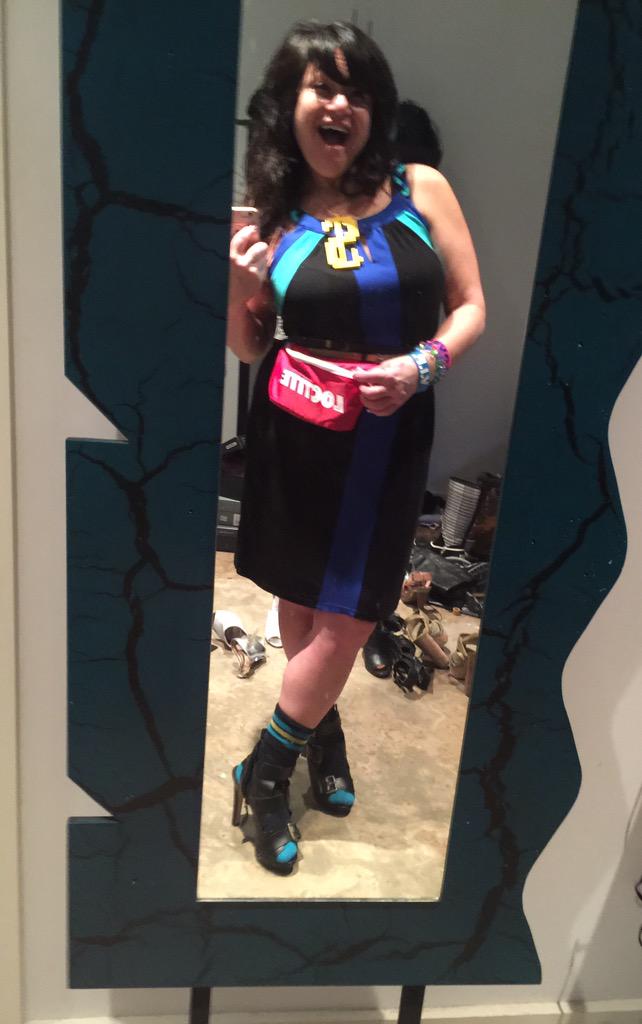 zaneology's tweet photo. Hi @ryancmiller OMW to #sxsw! Sooo distracted playing #FannyPack dress-up thx to @LoctiteGlue (How To So) #WinAtGlue! http://t.co/ugYBlEaQlc